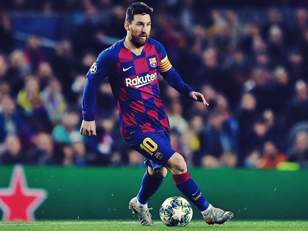 Cách đi bóng qua người đơn giản như siêu sao Messi Cách đi bóng qua người đơn giản như siêu sao Messi