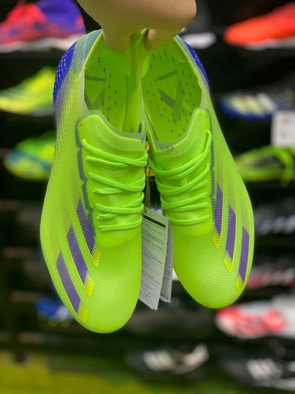 Những đôi giày đá bóng Adidas được ưa chuộng nhất hiện nay