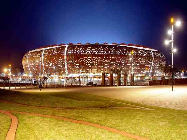 Soccer City - sân bóng đá hiện đại nhất thế giới Soccer City - sân bóng đá hiện đại nhất thế giới