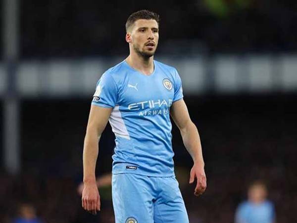 Cầu thủ Ruben Dias mang lại sự chắc chắn cho hàng phòng ngự của Man City Cầu thủ Ruben Dias mang lại sự chắc chắn cho hàng phòng ngự của Man City
