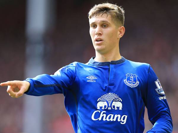 John Stones có quãng thời gian thi đấu ấn tượng cho Everton John Stones có quãng thời gian thi đấu ấn tượng cho Everton