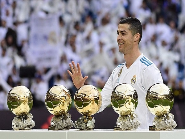 Ronaldo có bao nhiêu quả bóng vàng? Ronaldo có bao nhiêu quả bóng vàng?