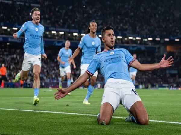 Những cầu thủ đánh chặn hàng đầu thế giới hiện nay Những cầu thủ đánh chặn hàng đầu thế giới hiện nay