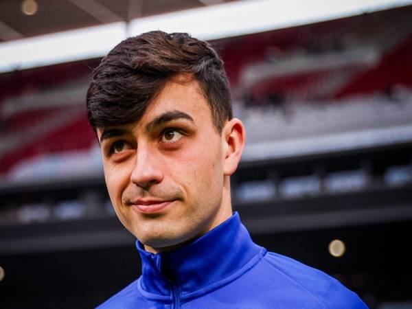 Barcelona sẽ bán Pedri?
