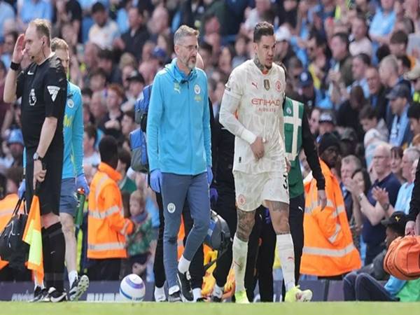 Tin Man City: Man xanh báo tin không vui về thủ môn Ederson