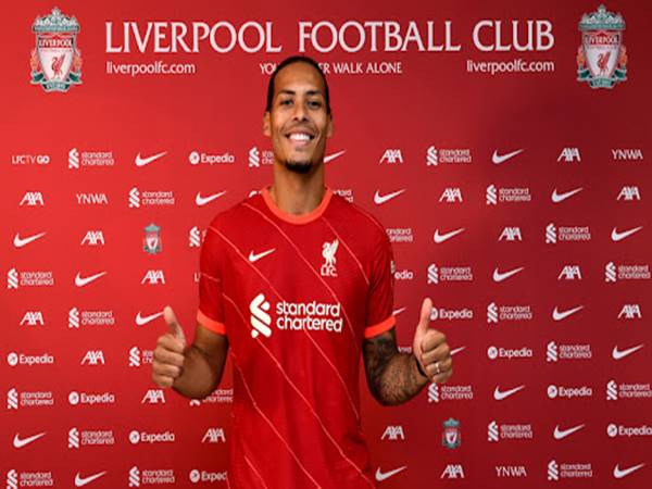 Những thương vụ bom tấn CLB Liverpool đã từng thực hiện