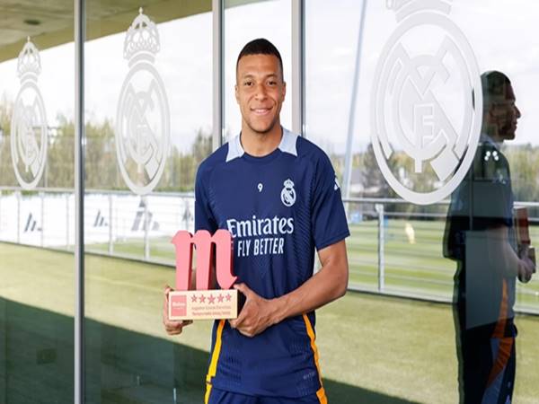 Bóng đá TBN: Mbappe nhận giải cầu thủ hay nhất mùa của Real