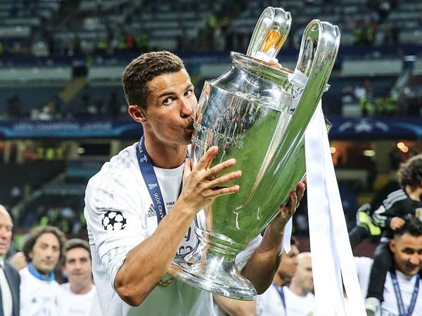 Cầu thủ xuất sắc nhất Champions League Cầu thủ xuất sắc nhất Champions League
