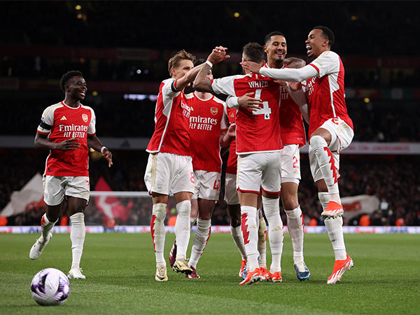 Lối chơi của Arsenal đang cần sự đột phá