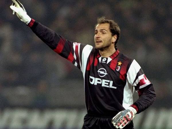 thủ môn huyền thoại AC Milan